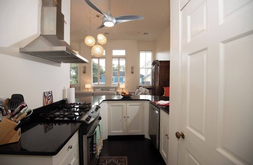 Faubourg Marigny Cama Y Desayuno | Engine 24 Firehouse Penthouse Suite