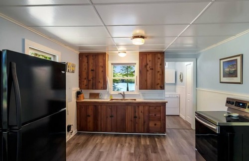 Mayfield Cabina | Disfruta de 200 pies de fachada privada en Spider Lake