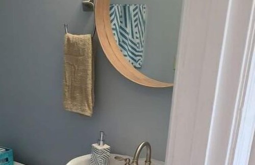 Saint Cloud Casa | Enjoy a cottage experience in a historical city.