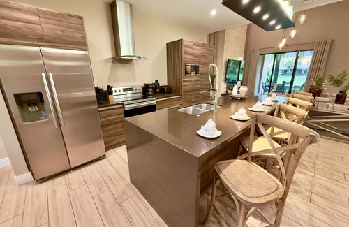 Florida Central Atlantic Coast Casa | Enjoy a cozy and unique stay in the heart of Magic Village.
