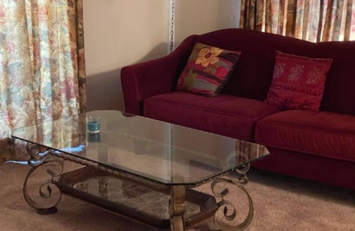 Old Aurora Casa | Enjoy a Delicious Summer While Staying in this Lovely Home in Enchanting NOLA!