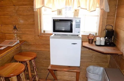 Union Creek Casa | Enjoy a Hassle Free Stay! 2 Spacious Units, Close to Rogue River Gorge Viewpoint