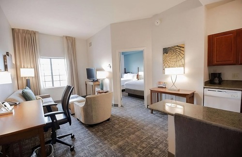 Highlands - Perkins Complejo | Enjoy a Hassle-Free Stay! 4 Relaxing Suites Near Jack Priscilla Andonie Museum!