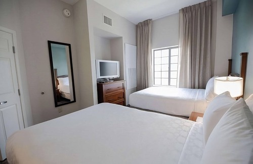 Highlands - Perkins Complejo | Enjoy a Hassle-Free Stay! 4 Relaxing Suites Near Jack Priscilla Andonie Museum!