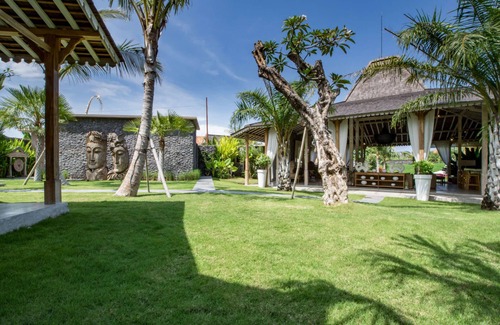 Kerobokan Villa | 5 Star Villa for Rent in Bali, Bali Villa 2008