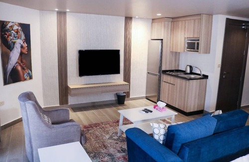 Suwailih Apartamento | Enjoy a luxurious and comfortable stay at Red Carpet Hotel Apartments.