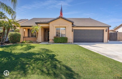 Greenacres Casa | Enjoy a Mini Oasis w/ Pool Waterfall 4bd/2ba Home!