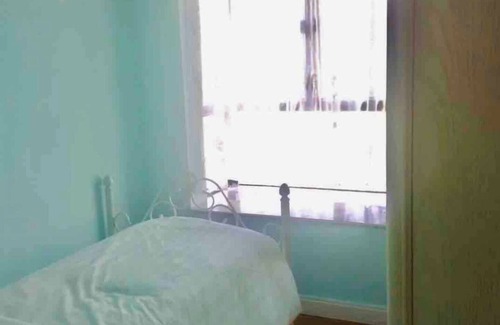 Islands District Apartamento | Enjoy a peaceful, resort-style retreat in scenic Discovery Bay!