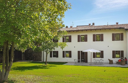 Udine Casa | Alojamiento de 3 habitaciones en Lucinico