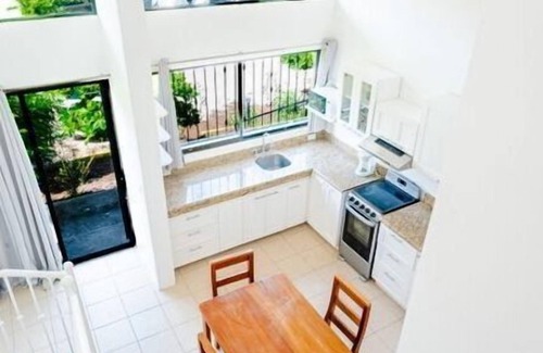 El Ocotal Condominio | Enjoy a tropical getaway in this modern one-bedroom, two-bathroom condo near Ocotal Beach