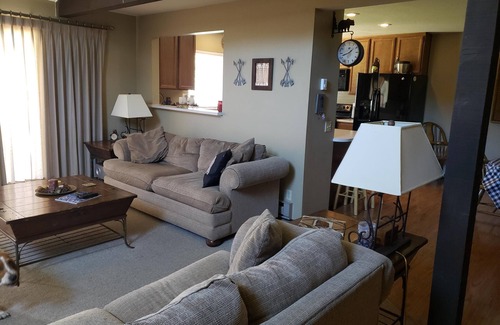 Plumas Eureka Estates Condominio | Enjoy all Seasons in beautiful Blairsden!