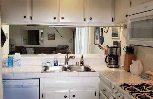 Pierpont Bay Casa | **ENJOY BREATHTAKING VIEWS FROM YOUR PRIVATE DECK FACING TH BEACH**