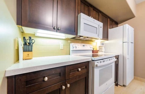 Oro-Medonte Apartamento | Enjoy Country Club Living in this Modern, Spacious Suite w/ Loads of Amenities