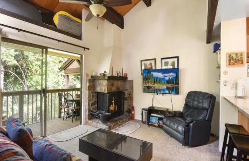 Kings Beach Casa | Enjoy Forest Views Retreat at Kingswood Village