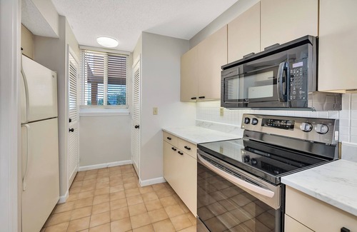 Saint Simons Island Condominio | Enjoy Full Resort Access and Ocean Views at KP478!
