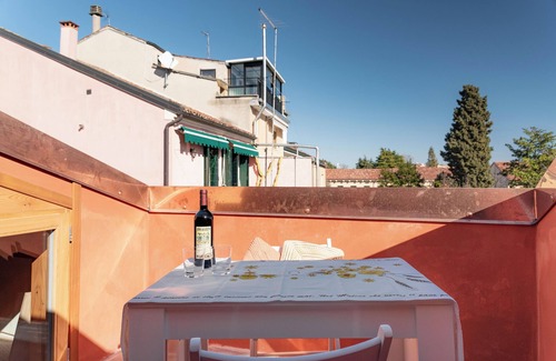 Padova Apartamento | EnJoy Home - Attic with terrace in downtown/hospital area
