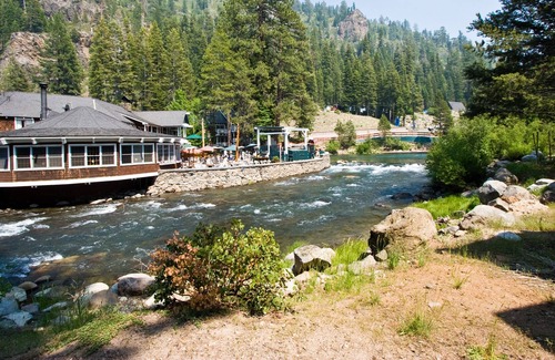 Olympic Valley Condominio | Enjoy Hot Tub, HOA Swimming, Tennis and Hiking/Biking