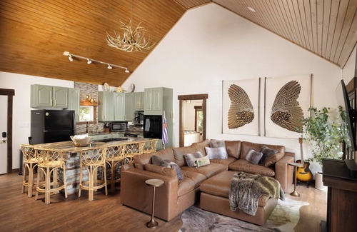 West Union Casa | Enjoy Lake Keowee with Private Sandy Beach, Dock, Water Toys, PWC & Boat options