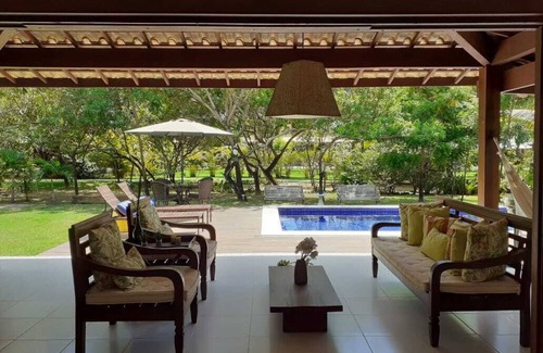 Praia do Forte Casa | Casa 4 suites, en Praia do Forte, cerca de la playa y la villa.
