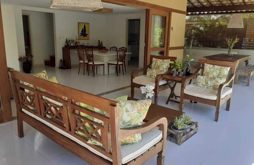 Praia do Forte Casa | Casa 4 suites, en Praia do Forte, cerca de la playa y la villa.