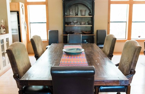 Wellborn Casa | Spacious 5-bedroom house in brilliant College Station with WiFi, AC