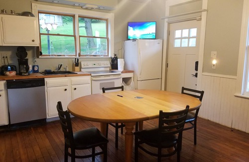Gowen City Casa | Disfrute de nuestra gran casa de campo victoriana en el AOAA o visite knoebels a minutos de distancia