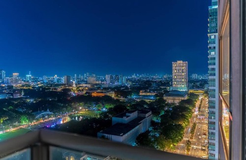 Ermita Apartamento | Enjoy the Filipino culture with 2 bedroom place