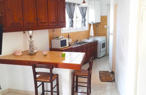 Ioulida Apartamento | Enjoy the greek cycladic sunset from our balcony in Kea!