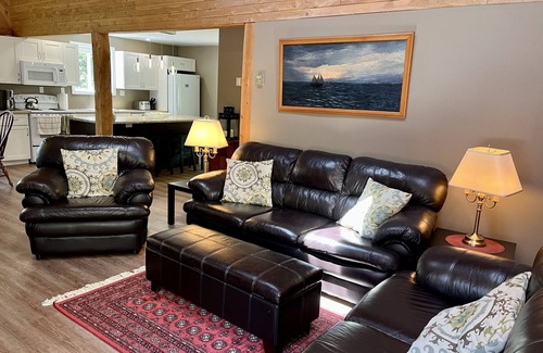 Miller Lake Casa | Disfruta de un paraíso en el lago Hurón