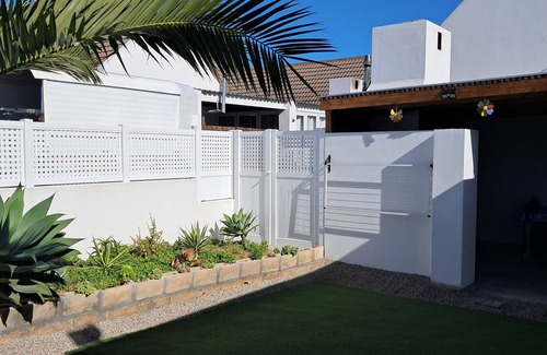 St. Helena Bay Cabaña | Enjoy the Self - Catering Cottage in St Helana bay. Golfing, Walks on the beach.