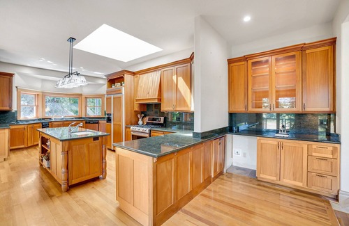 Willow Creek Casa | Enjoy the Serenity and Quiet on this 5-acre Estate with Mountain and River Views