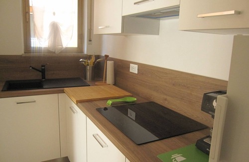 Grado Pineta Apartamento | Disfruta del sol desde nuestra encantadora terraza - Beahost