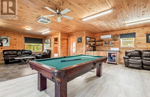 Mount Uniacke Casa | Enjoy the ultimate retreat with a hot tub, fire pits, a cold plunge, and sauna