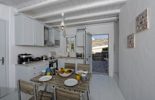 Kalafatis Villa | Villa tradicional de 160 m2 con impresionantes vistas al mar / corta distancia a pie