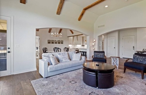 Camdenton Casa | Enjoy views of Old Kinderhook 14th green, in 4 bedroom king bed - 6 bath home