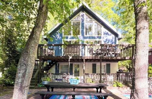 Rehoboth Beach Casa | Enjoy your relaxing beach vaca in this 4-bed home with amazing 2nd story deck!!