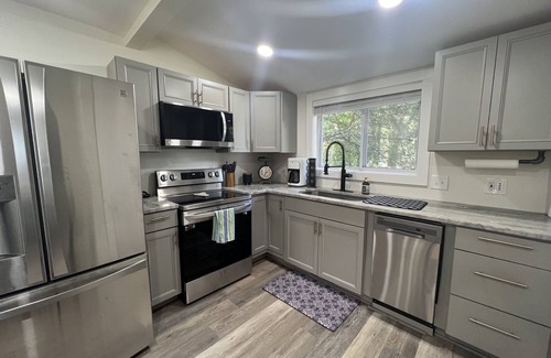 Greenville Casa | Enjoy your stay in the West End of Greenville in our Mill Village House
