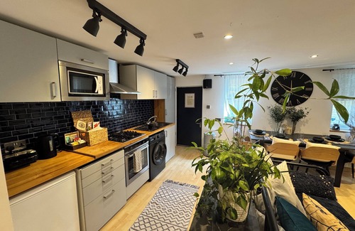 Holbrooks Cabaña | Enjoyable 1-bedroom Cozy Cottage in Coventry
