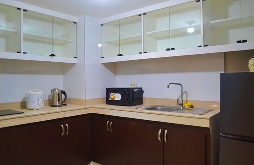 Highway Hills Apartamento | Enjoyable 2-bedroom loft apartment with AC in Mandaluyong City