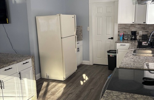 Near Eastside Casa | Enjoyable 3-bedroom house with AC in vibrant Indianapolis