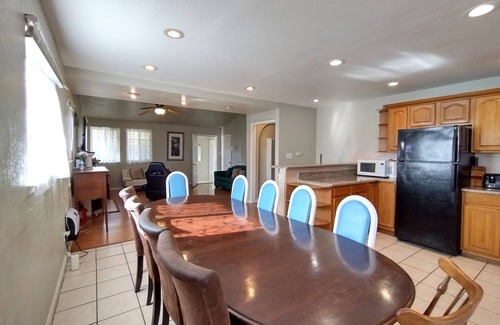 Oakland Casa | Enjoyable 6+bedroom house near Oakland Airport