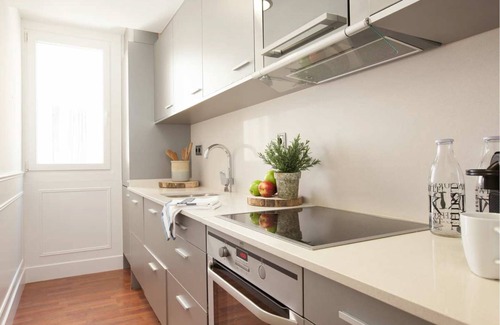 El Born Apartamento | Enjoybcn Dali Apartments