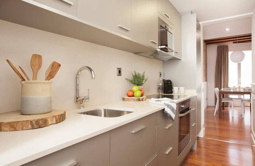 El Born Apartamento | Enjoybcn Dali Apartments