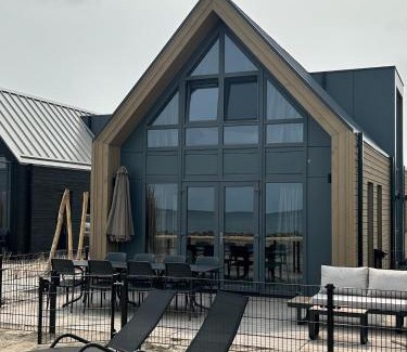 Enkhuizen Casa | Enkhuizer Strand BeachHouse Strandgut mit Zaun Nr 400