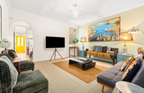 Enmore Apartamento | 'Enmore Lane' A Central Eclectic Artist Escape