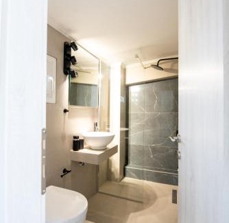 Patras Apartamento | Ennea suites-Space suite