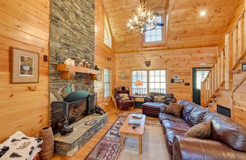 Ennice Casa | Ennice Cabin with Waterfall Near Blue Ridge Pkwy!
