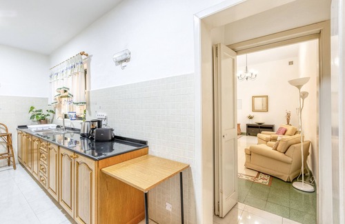 Floriana Chalet De Esquí | Enormous luxury 3-storey townhouse, rooftop EGAS1-1