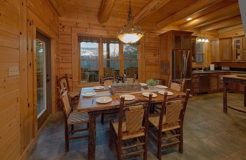 Wears Valley Cabina | Enormous Luxury - Pool - Borders National Park/Private Trail - 4 Stories - Media