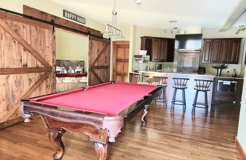 Deadwood Casa | Enormous Rally Rental - Custom Estate off paved Road w/ Extra Motorcycle Parking